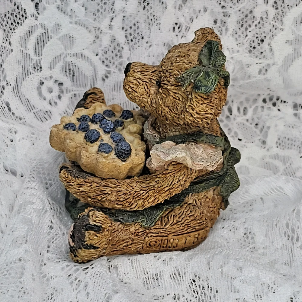 Boyds Bears & Friends Figurine * Bailey the Baker.. with Sweetie Pie * Vintage
